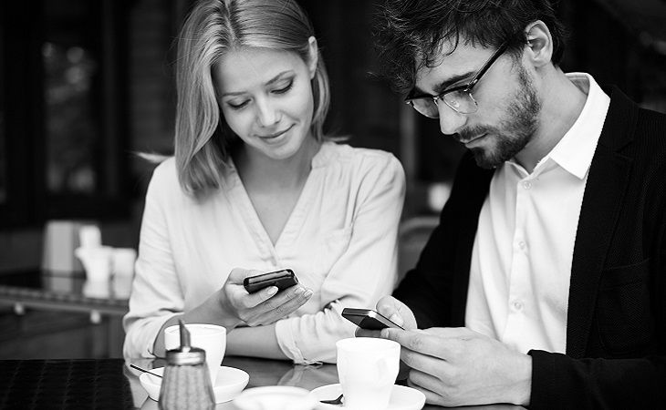 2016 : chiffres et usages des technologies numériques en France